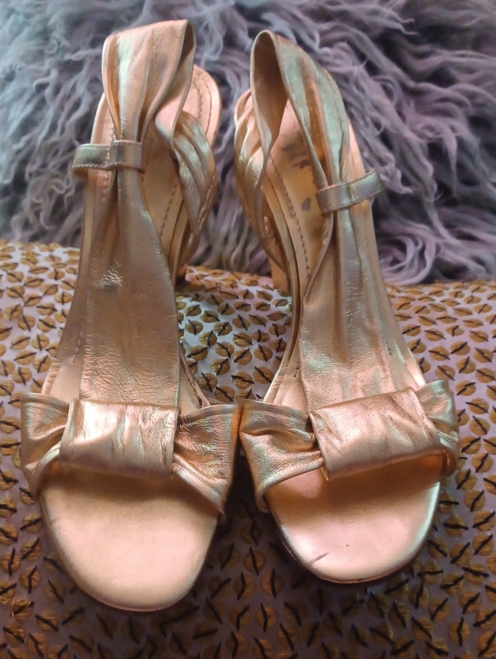 DIANE VON FURSTENBERG Soft Italian Leather 24K Gold Lame Block Heel Sandals  9